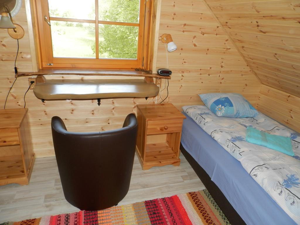 Ala-Laugu Holiday Home Leisi Zewnętrze zdjęcie