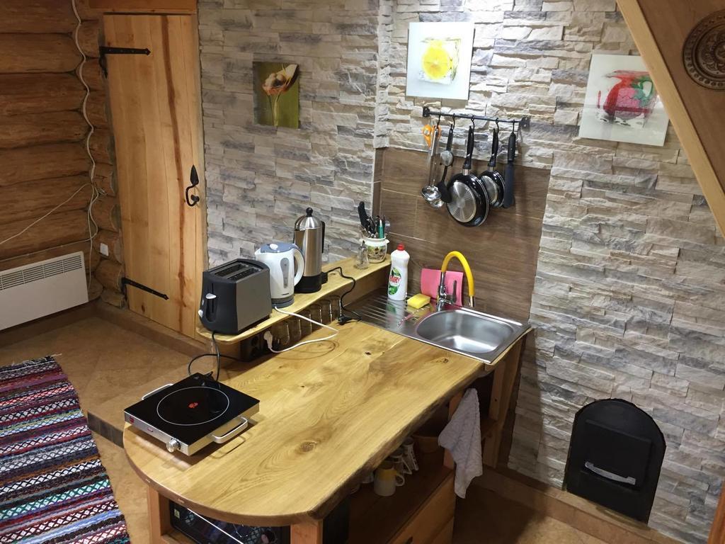 Ala-Laugu Holiday Home Leisi Zewnętrze zdjęcie